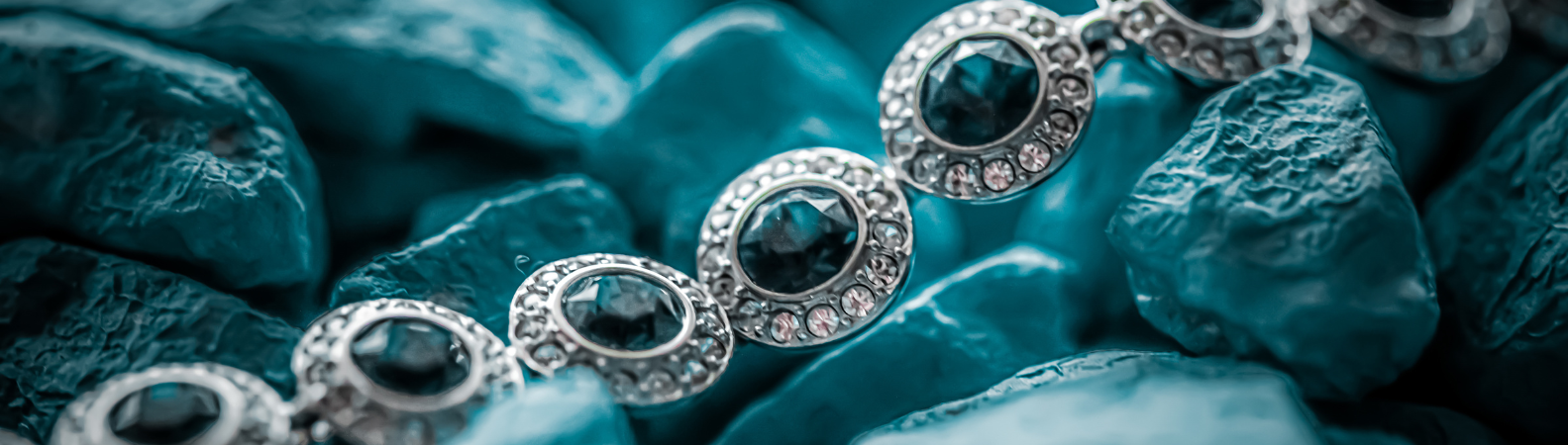 Lab-Grown Diamond Jewelry: Yes Or No? Discover Here!