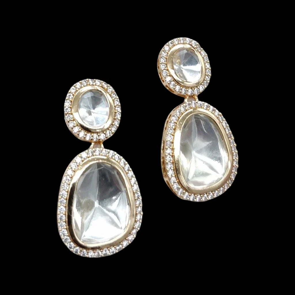 Lab-grown diamonds or Polki jewelry: which one is popular for Diwali 2025?