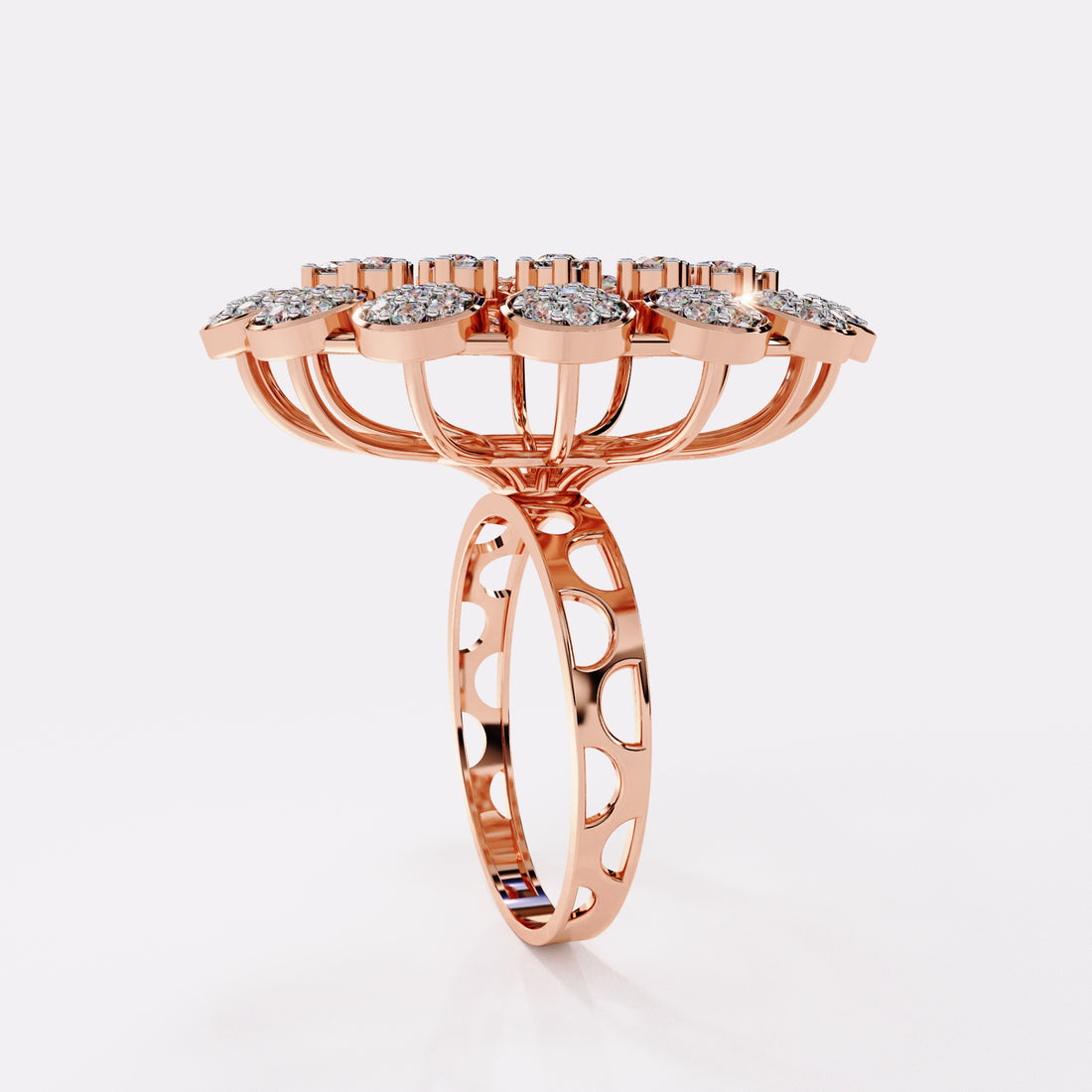 18k Gold Wide Cocktail Diamond Ring