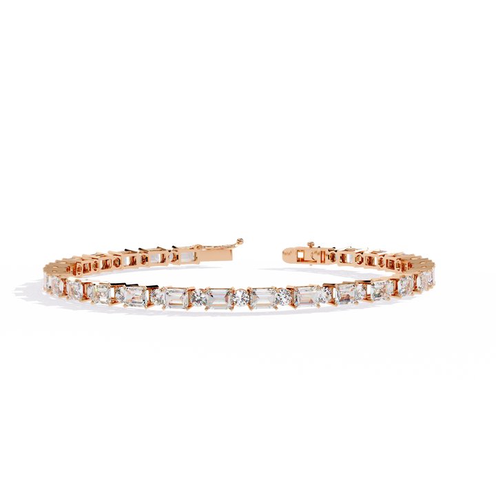 Sleek Symphony – Emerald-Cut Diamond Bracelet