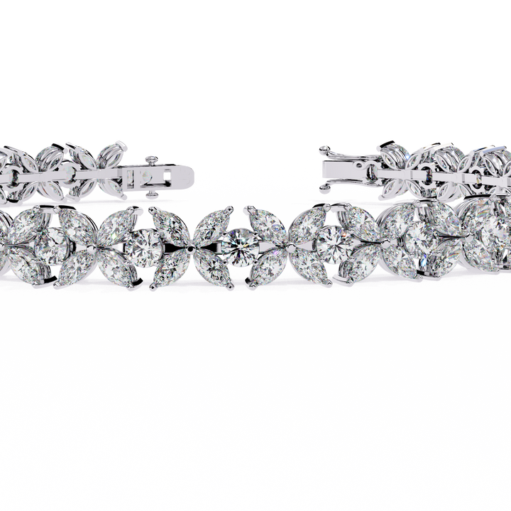 Blossom Brilliance – Diamond Bracelet in Petal-Inspired Setting
