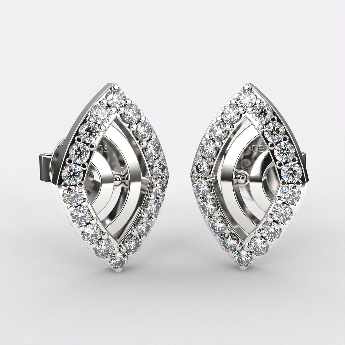 Linea Luxe Diamond Stud Earrings