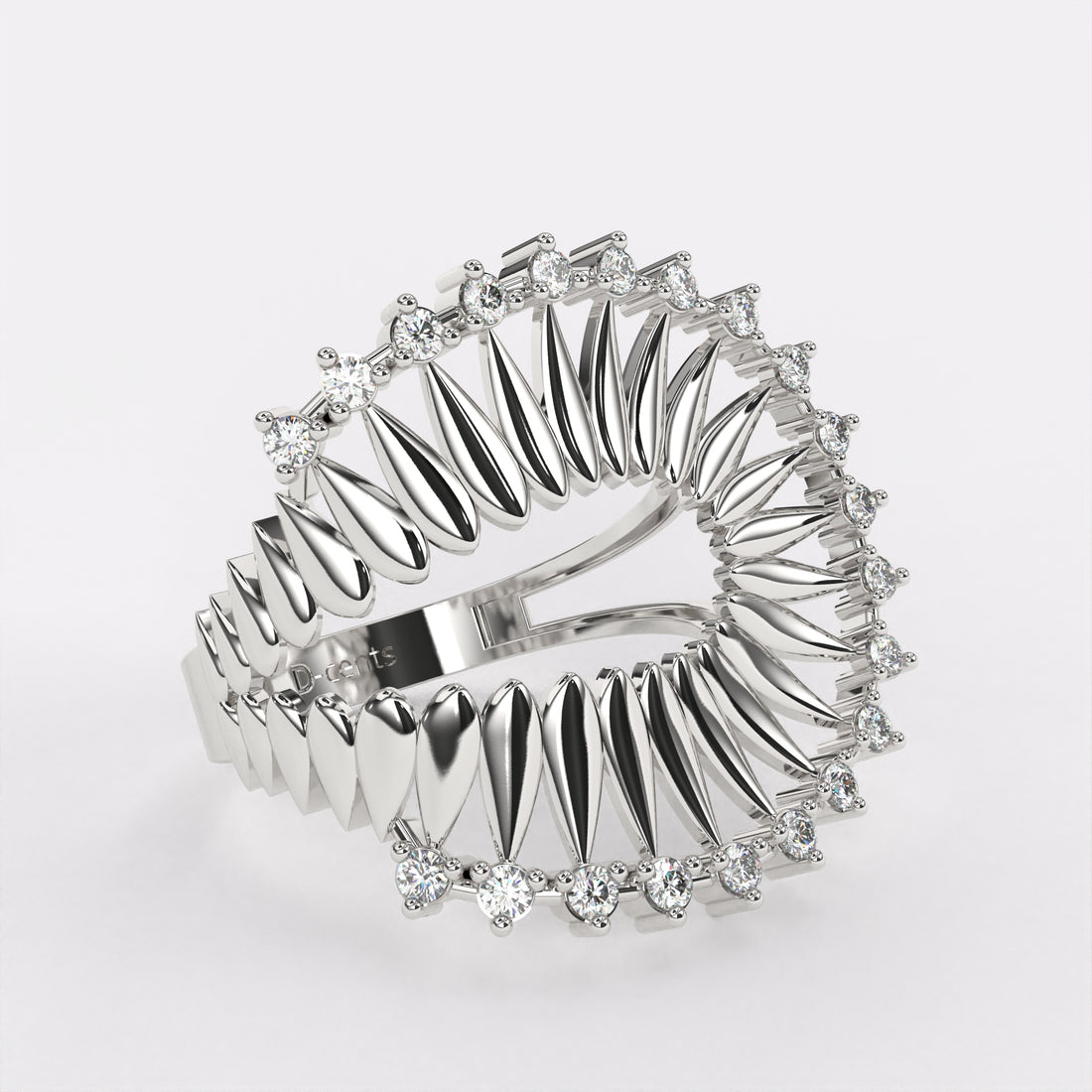 Nesty Diamond ring in 925 Silver
