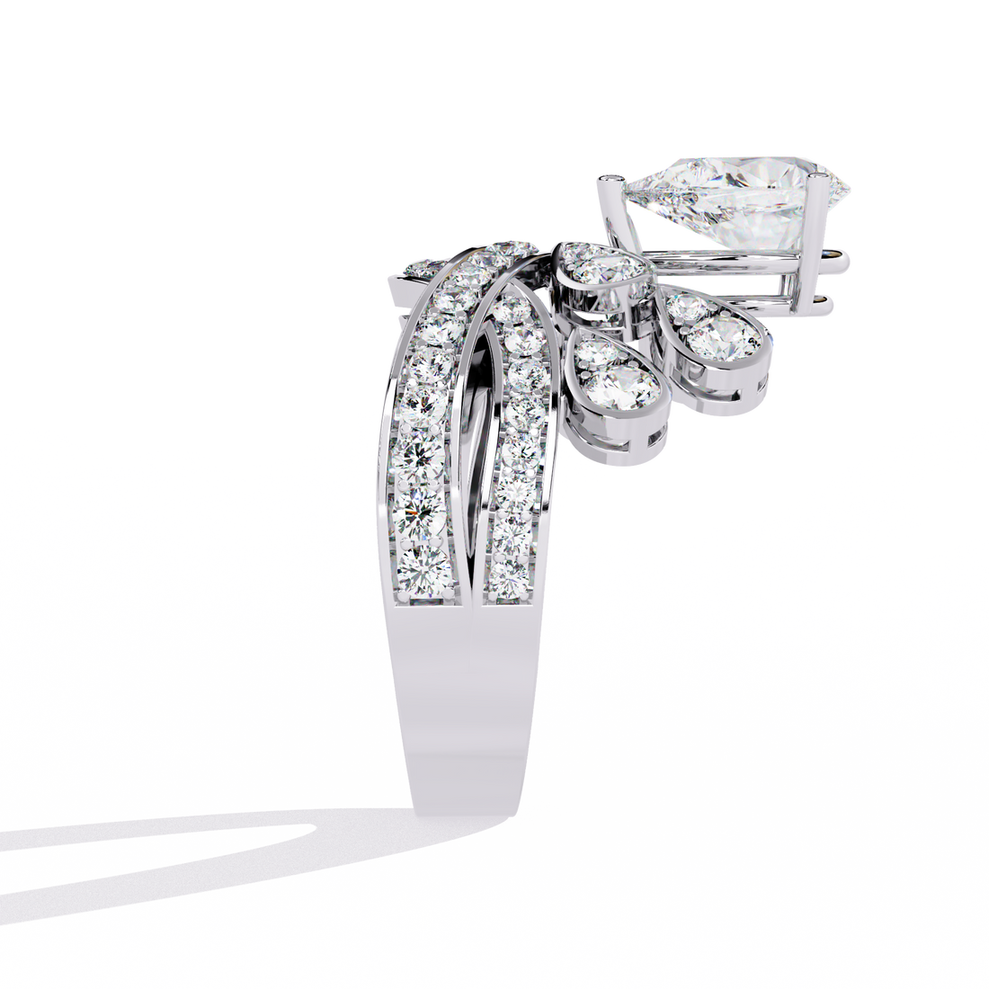 Queen’s Allure Diamond Ring 11