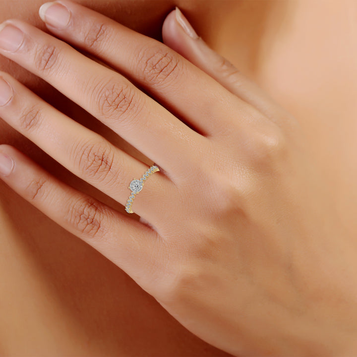 Round Lab-Grown Diamond Halo Ring
