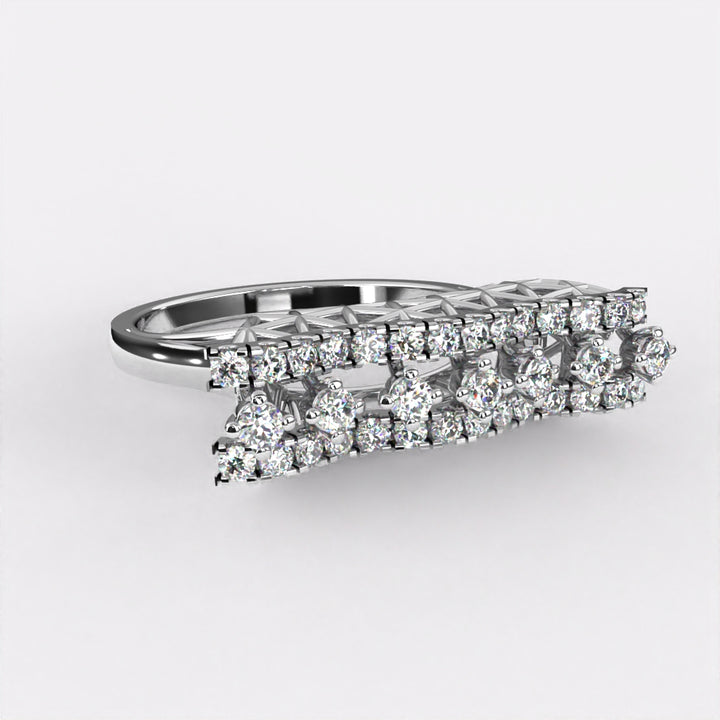 Trailing Diamond Ring in 925 Silver