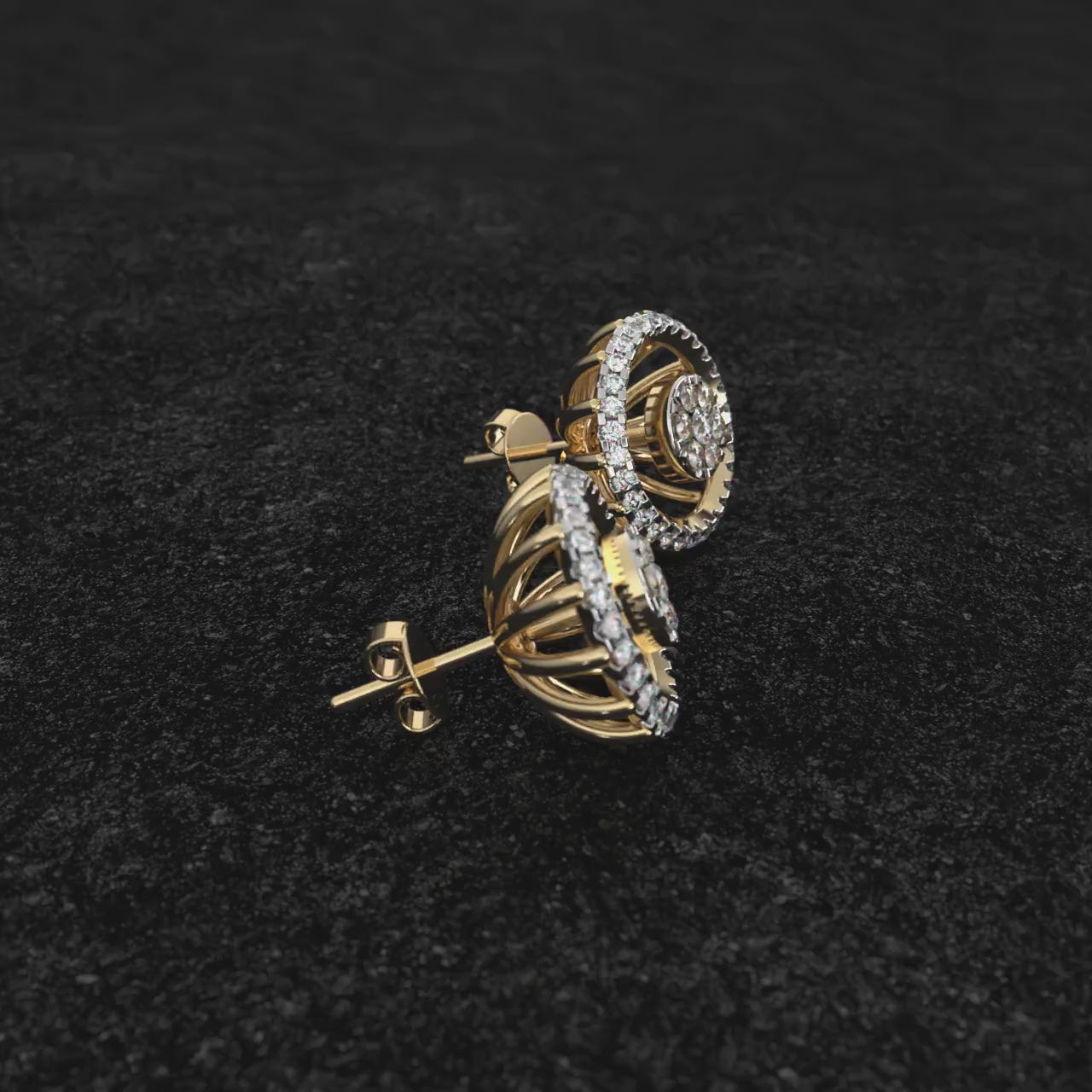 Round cut Diamond Stud Earrings