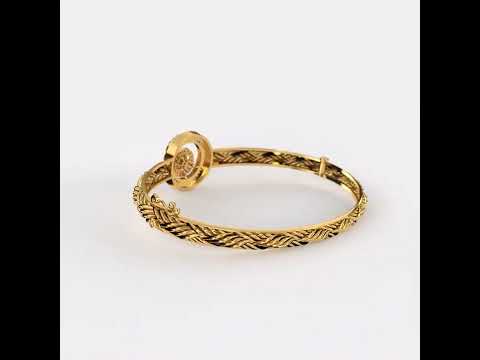 Circular Floret Diamond Bracelet