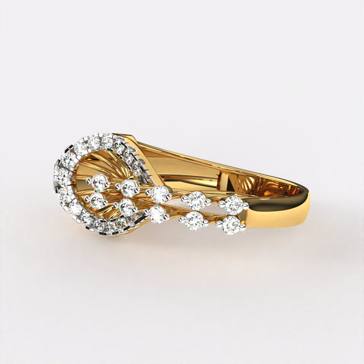 Glitzy Diamond Ring