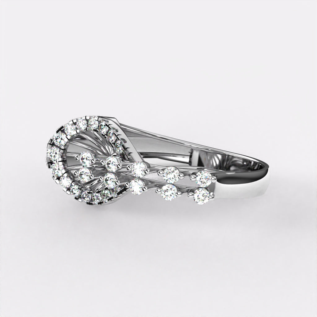Glitzy Diamond Ring in 925 Silver